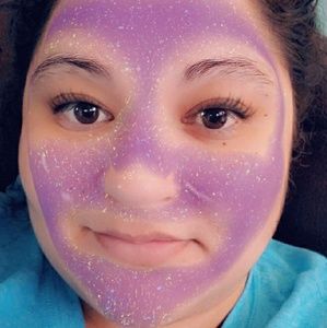 Meet your Posher, Elisa